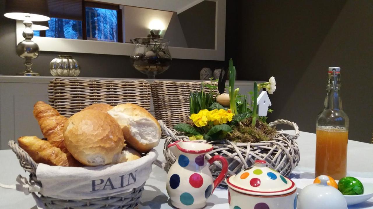 "Un Matin Au Jardin" Acomodação com café da manhã Francorchamps Exterior foto
